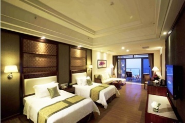 專(zhuān)業(yè)之選 華鑫房地產(chǎn)經(jīng)紀(jì)，大亞灣龍光城銷(xiāo)售領(lǐng)航者